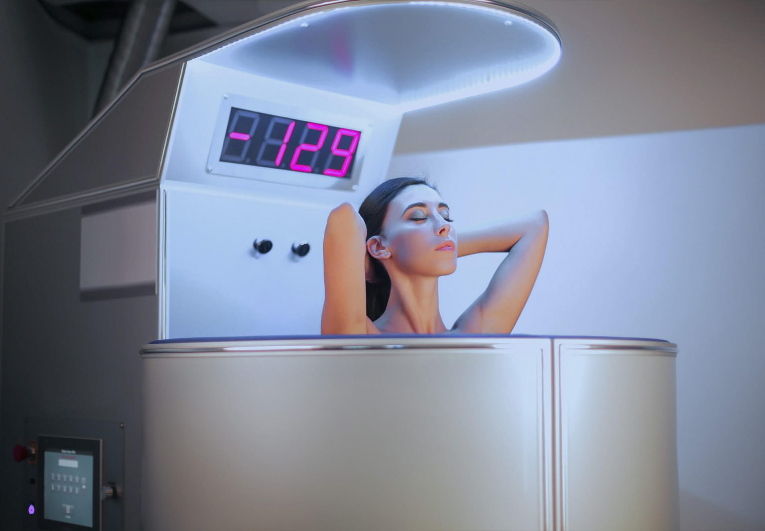 Nitrogen cryotherapy chamber